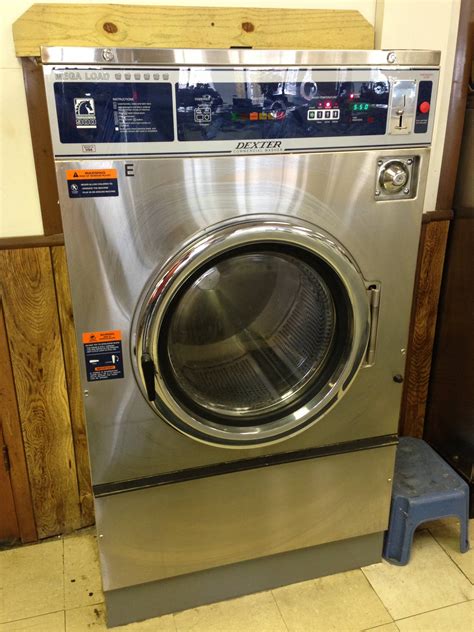 Dexter T LB G Washer Pre Owned Commercial Laundry Equipment Coin Operated Washers