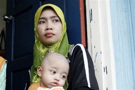 Mayat mangsa kemudian ditemui dalam keadaan yang telah reput dan dimasukkan ke dalam guni sebelum dicampakkan di tepi jalan. Isteri Bersyukur Atas Pembebasan Zakia - Semasa | mStar