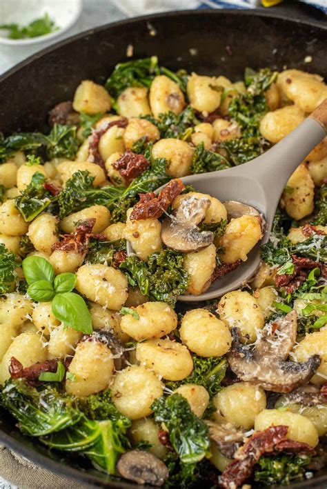 Gnocchi With Kale Sun Dried Tomatoes One Pan Rachel Cooks