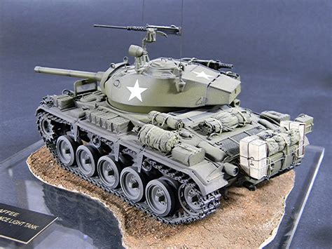 M24 Chaffee Light Tank Italeri Gallery Page