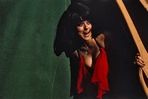 Revisiting Susan Meiselas Seminal Photos Of S Striptease