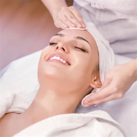 holistic facials training course natural facelift massage