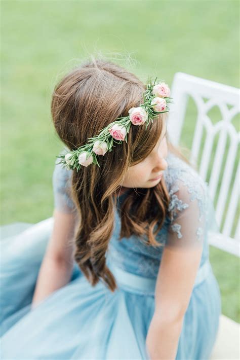 A Vera Wang Gown For A Whimsical And Romantic Walled Garden Wedding Uk