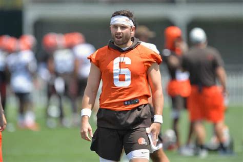 How Tall Is Baker Mayfield Explained