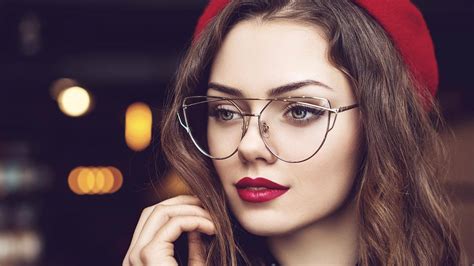 Trends In Womens Glasses Find Out Which One Made A List