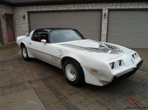 They produced only 2,000 units; Pontiac : Trans Am NASCAR / RECARO EDITION