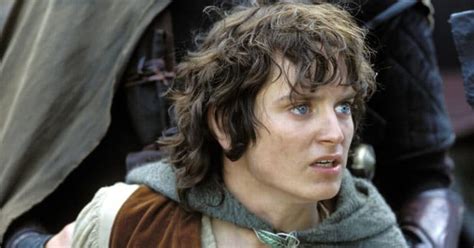 Fans Launch A Petition Against Nudity In Amazons Lord Of The Rings