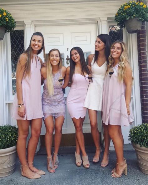 Reasons You Should Join A Sorority Your Freshman Year Her Campus