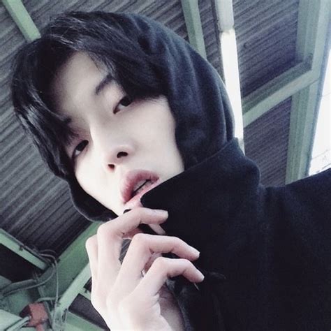 Uʟᴢᴢᴀɴɢ B♂ʏs — Lee Yeong Jun Instagram Hellooooojun