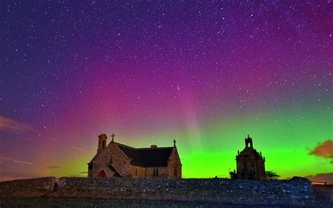 Northern Lights Aurora Borealis Dazzles In Britains Skies In Pictures