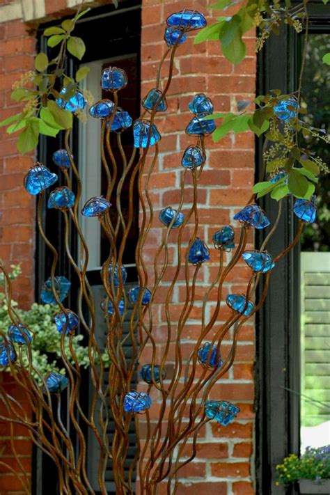 Easy 10 Diy Glass Yard Art Design Ideas For Your Garden