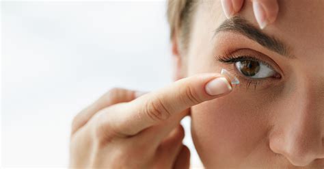 The Pros And Cons Of Disposable Daily Contact Lenses