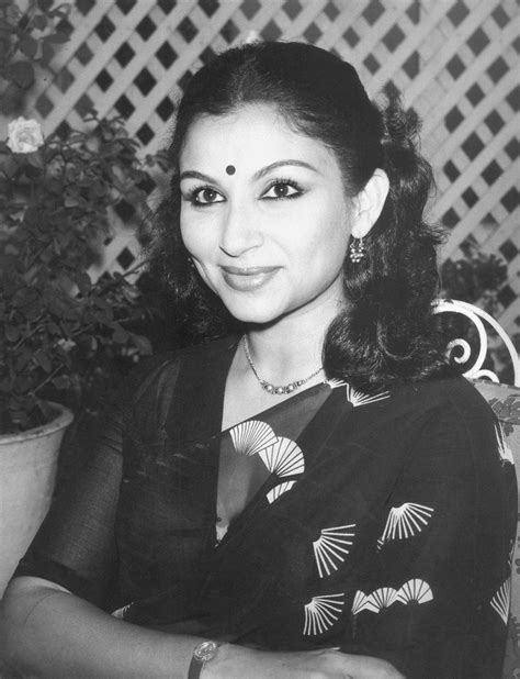 Pictures Of Sharmila Tagore