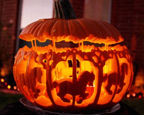8 Incredible Pumpkin Carving Ideas