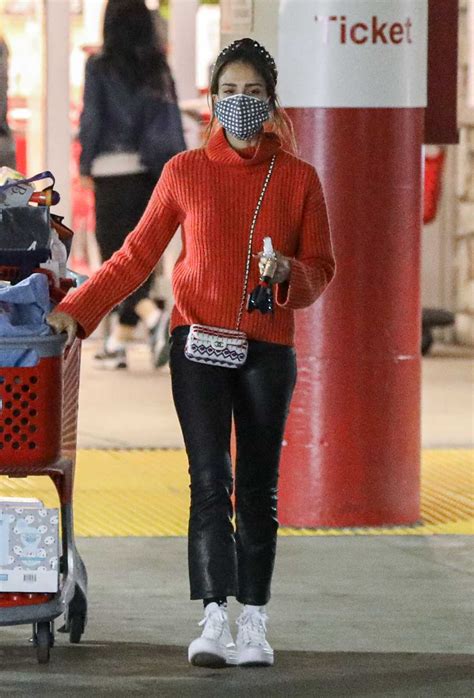 Jessica Alba In A Red Sweater Goes Christmas Shopping At Target In