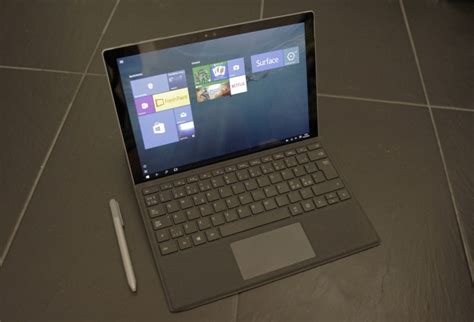 Microsoft Vaihtaa Surface Pro 4 Laitteita Uusiin Näyttöongelmien Takia