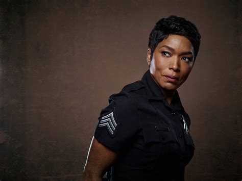Here S How Angela Bassett Could Make Television History On 9 1 1 Series Video Clip Bet