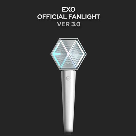 Here is my unboxing of the new exo official lightstick/fanlight version 3~ this came with a photocard at smtown which i was able to trade for unboxing bts official light stick map of the soul special edition (difference with army bomb ver.3). EXO Official Lightstick Ver. 3 (Free Shipping) - KpopCloud