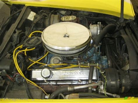 1977 Chevrolet Corvette Coupe 350 Cid Ohv 16 Valve V8 Engine Photo
