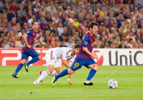 Lionel Messi In Action Stock Editorial Photo © Natursports 33603681