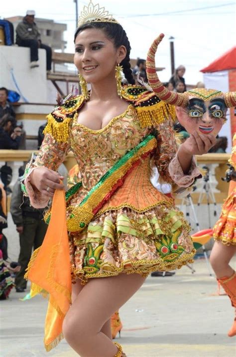 Bolivia S Carnival Dancer Carnaval Bolivia Trajes De Carnaval