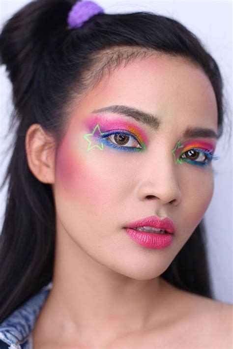 How To Do Vampire Makeup In 2020 80s Makeup Trends Pink Lipstick Makeup 80s Makeup Looks