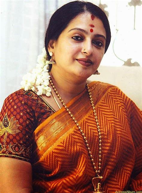 Fra wikipedia, den gratis encyklopædi. Seetha Aunty Hot Pics in Saree - Actress Album