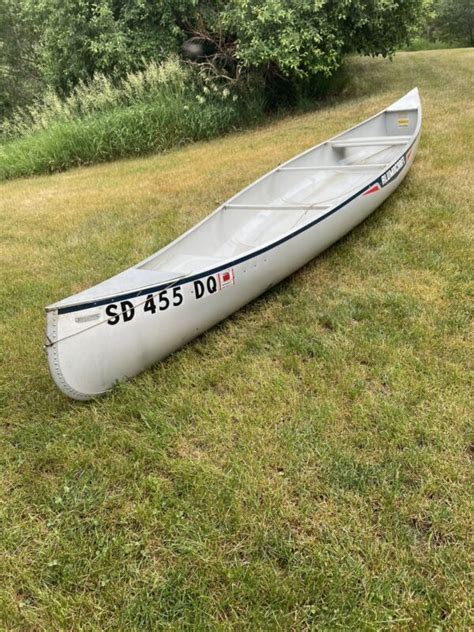 Alumacraft Voyageur Canoe 17 Foot For Sale From United States