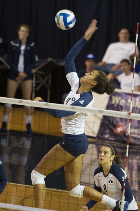 Byu Women S Volleyball Player Alexa Gray Earns First Weekly Honor Of