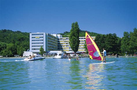 Weir group total number of employees in 2018 was 17,515, a 17.5% increase from 2017.; Hotel Club Tihany - Balaton Węgry - opis hotelu | TUI ...
