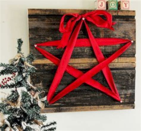 Creative Diy Rustic Christmas Decorations With Wood 04 Rustic Christmas
