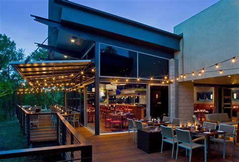 10 Best Restaurants For Large Groups In Austin Texas Gogo Charters