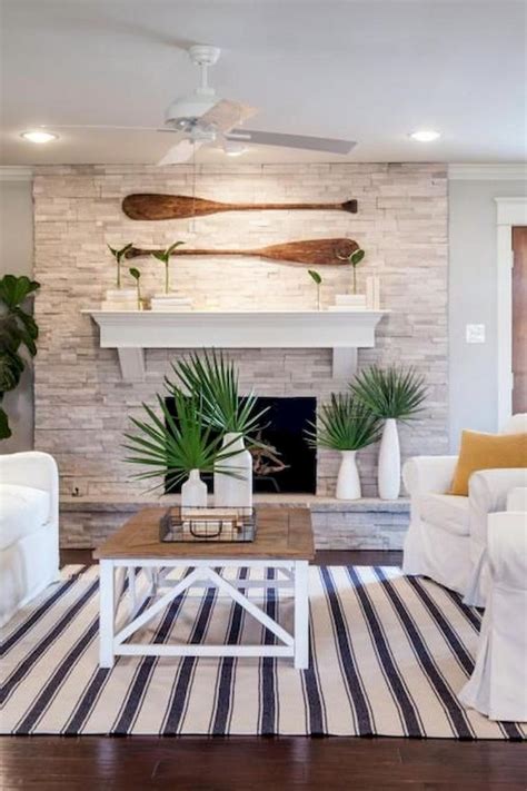 40 Fresh Lake House Living Room Decorating Inspirations