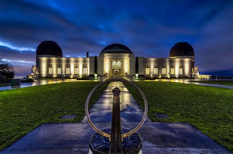 A Look At The Night Sky The Griffith Observatory Town
