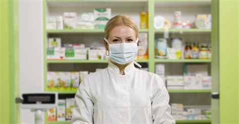 Skyscanner te ajută să găsești cea mai bună ofertă pentru următoarea ta călătorie. România are mai mulți farmaciști decât Germania ...