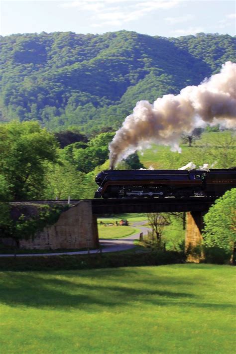 4 Epic Train Rides In Virginia That Will Give You An Unforgettable