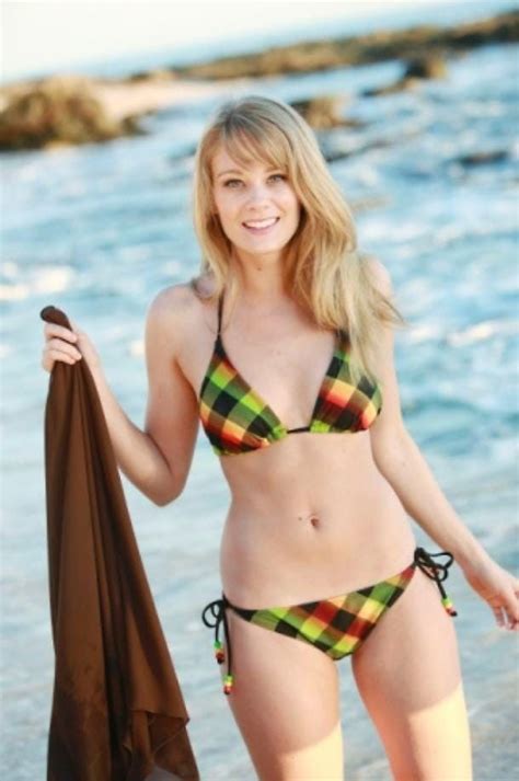 Hot Sexy Kimberly Matula Bikini Pics