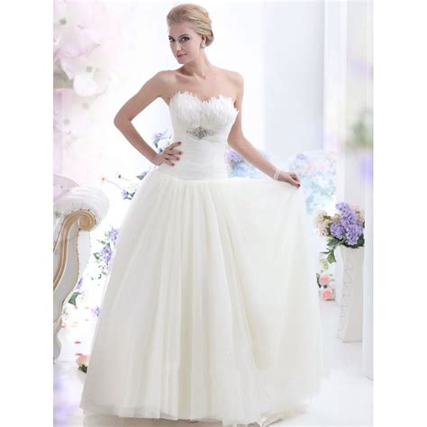 Alina Luxury Sweetheart Feathered Tulle Wedding Dress Unique