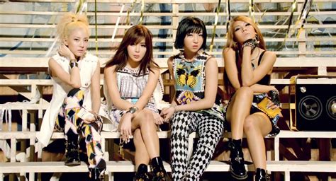 Anti Kpop Fangirl 8 Things I Hate About 2ne1 S Falling In Love