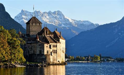 7 Rekomendasi Tempat Wisata Di Swiss Yang Menarik Dan Terkenal