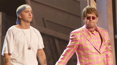 Eminem Beichtet Bff Elton John Beim 1 Treffen Auf Drogen Promiflash De
