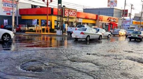 Se Inunda Toluca Por Fuga De Agua Toluca Noticias