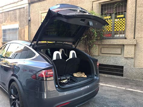 La Nuova Tesla Model X Tiny Cars