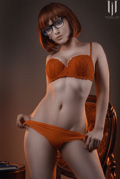 Jennifer Van Damsel Scooby Doo Velma Dinkley Naked Cosplay Asian Hot