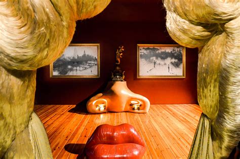 The Salvador Dali Museum Jewel Of Surrealism