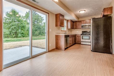 The room is an 11 x 11 square (excluding the closet). How to Determine The Direction To Install My Laminate Flooring