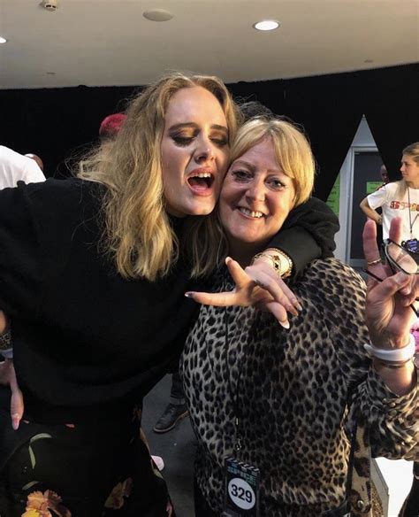 Adele And Mel Bs Mom Adele Spicegirls Adele Singer Adele Funny