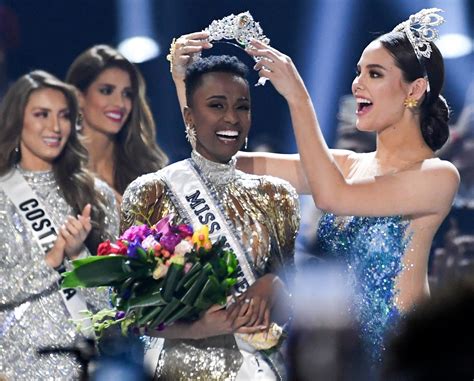 miss south africa zozibini tunzi crowned miss universe 2019
