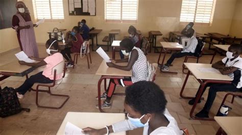 L'opposition lui reproche régulièrement de nier l'importance de l'école dans la circulation du virus. Covid-19 : Vers une nouvelle fermeture des écoles… - Fouta ...