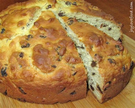 Irish Soda Bread with Caraway Seeds and Raisins - Joy Love Food